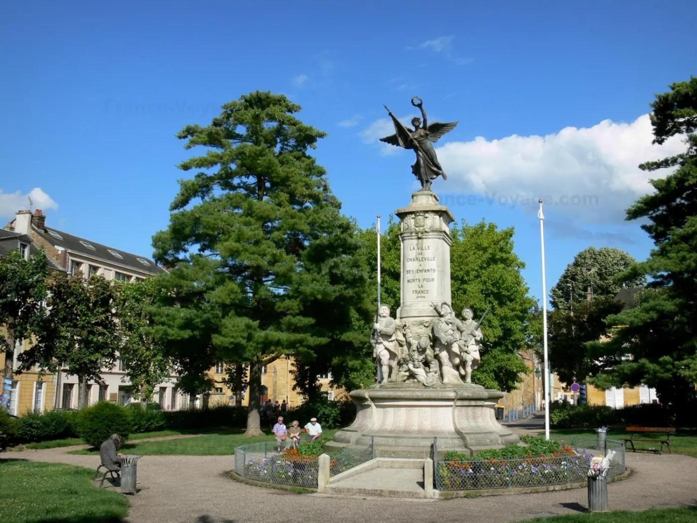 Le Petit Ardennais Шарлевиль-Мезьер Экстерьер фото