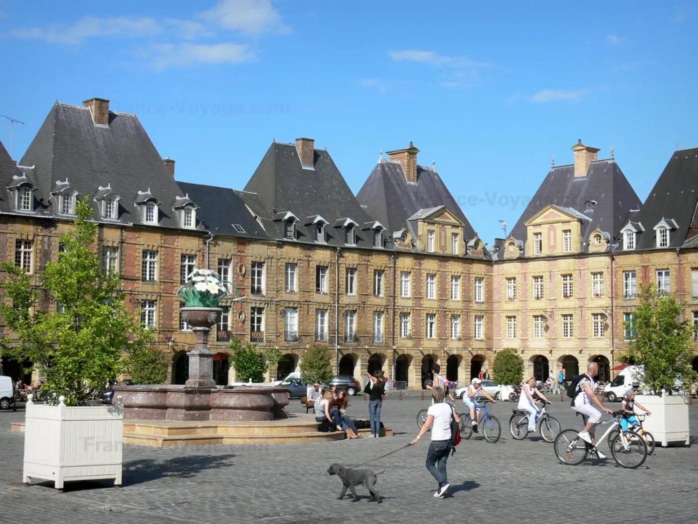 Le Petit Ardennais Шарлевиль-Мезьер Экстерьер фото